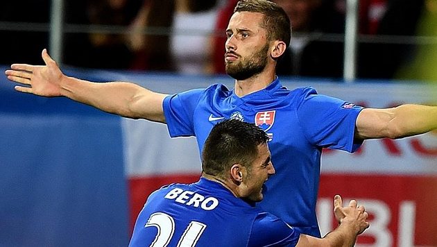 Tak teď už víte, jaký máme znak...!? Pavol Šafranko vystřelil Slovákům výhru nad domácími Poláky. Tak teď už víte, jaký máme znak...!? Pavol Šafranko vystřelil Slovákům výhru nad domácími Poláky.
