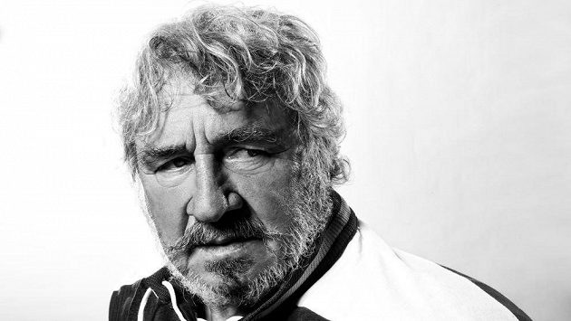 Ve věku 76 let zemřela sparťanská klubová legenda Jaroslav Šíma. Ve věku 76 let zemřela sparťanská klubová legenda Jaroslav Šíma.