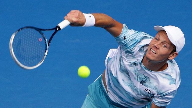 Tomáš Berdych během vítězného duelu s Bernardem Tomicem. Tomáš Berdych během vítězného duelu s Bernardem Tomicem.