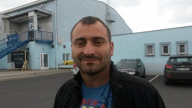 Trenér házenkářů Lovosic Milan Berka. Trenér házenkářů Lovosic Milan Berka.