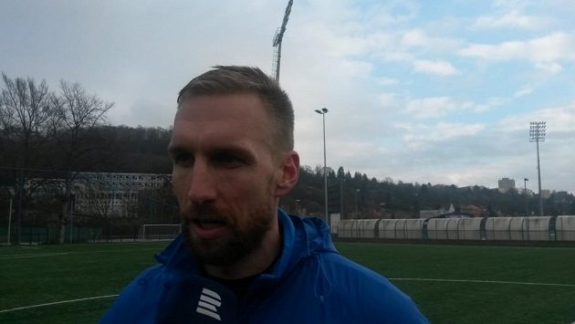 Antonín Rosa si užívá fotbalu v německé nižší soutěži. Antonín Rosa si užívá fotbalu v německé nižší soutěži.