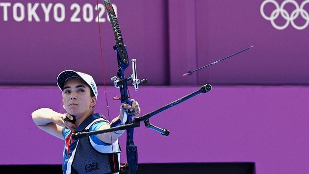 Česká lukostřelkyně Marie Horáčková během olympijského závodu v Tokiu. Česká lukostřelkyně Marie Horáčková během olympijského závodu v Tokiu.