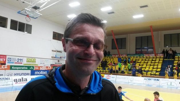 Trenér Martin Kop. Trenér Martin Kop.