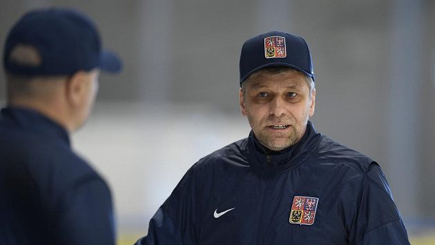 Hlavní trenér českého národního týmu hokejistů Josef Jandač. Hlavní trenér českého národního týmu hokejistů Josef Jandač.