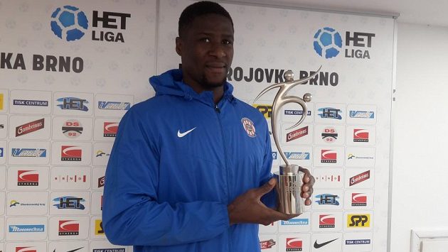 Brněnský útočník Francis Koné s cenou Fair Play. Brněnský útočník Francis Koné s cenou Fair Play.