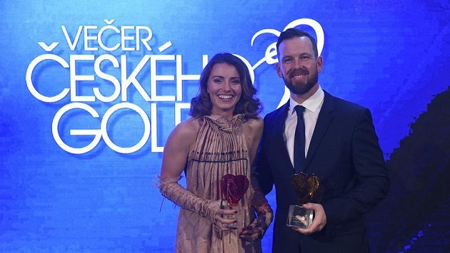Profesionálové roku Klára Spilková a Stanislav Matuš převzali ocenění pro nejlepší golfisty uplynulé sezony. Profesionálové roku Klára Spilková a Stanislav Matuš převzali ocenění pro nejlepší golfisty uplynulé sezony.