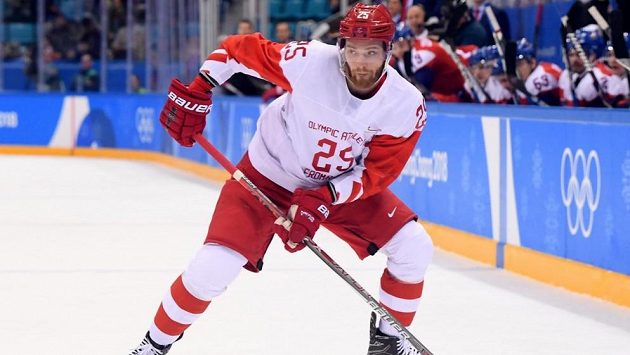 Ruský hokejový útočník Michail Grigorenko se po třech letech vrací do NHL. Ruský hokejový útočník Michail Grigorenko se po třech letech vrací do NHL.