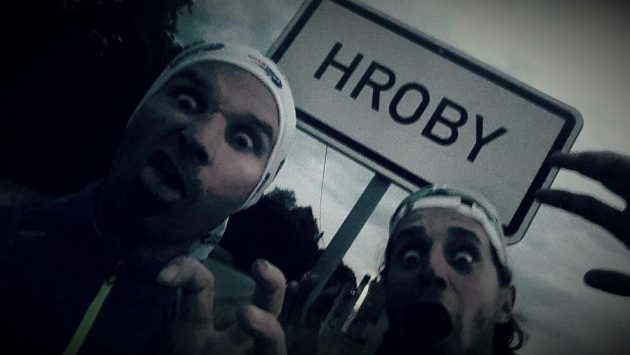 Hroby. Tam skončí naše životy. Otázkou zůstává, v jakém stavu se do nich dopotácet? Hroby. Tam skončí naše životy. Otázkou zůstává, v jakém stavu se do nich dopotácet?