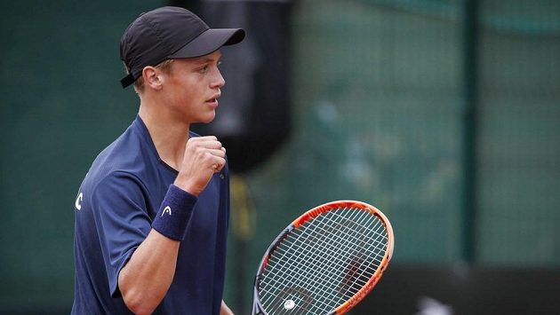 Český juniorský daviscupový reprezentant Jonáš Forejtek. Český juniorský daviscupový reprezentant Jonáš Forejtek.