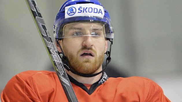 Obránce Jakub Nakládal na tréninku české hokejové reprezentace v pražských Letňanech. Obránce Jakub Nakládal na tréninku české hokejové reprezentace v pražských Letňanech.