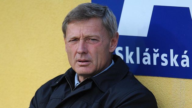 Trenér Teplic Zdeněk Ščasný letos zažíval rozporuplné pocity. Trenér Teplic Zdeněk Ščasný letos zažíval rozporuplné pocity.