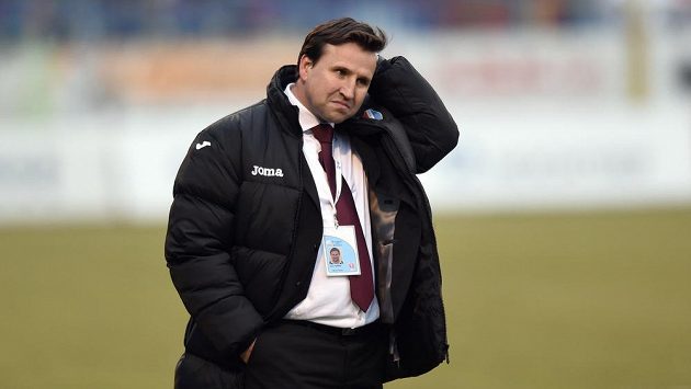 Trenér Baník Ostrava Petr Frňka. Trenér Baník Ostrava Petr Frňka.