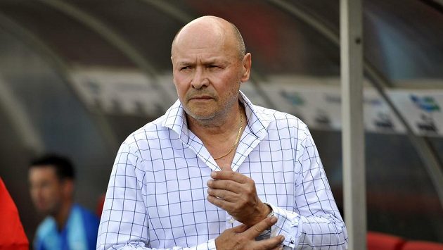 Trenér Plzně Miroslav Koubek při utkání 1. kola Synot ligy proti Slavii spokojeností zrovna neoplýval. Trenér Plzně Miroslav Koubek při utkání 1. kola Synot ligy proti Slavii spokojeností zrovna neoplýval.
