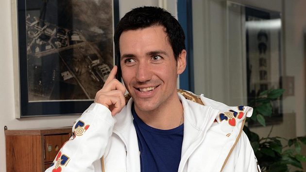 Běžec na lyžích Petr Novák před odletem do Soči. Běžec na lyžích Petr Novák před odletem do Soči.