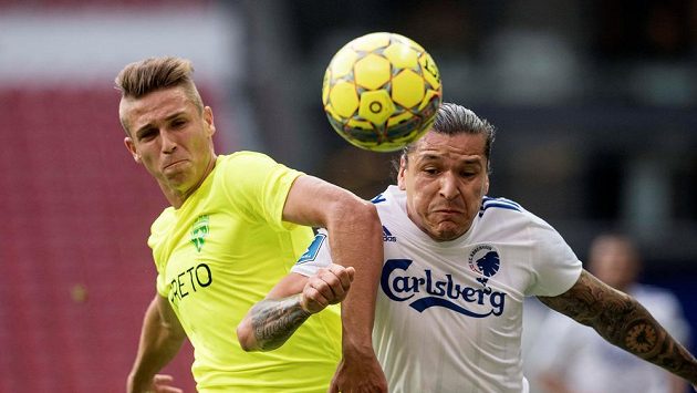 Kristian Vallo z MSK Žilina (vlevo) a Federico Santander z Kodaně v odvetě 2. předkola Ligy mistrů. Kristian Vallo z MSK Žilina (vlevo) a Federico Santander z Kodaně v odvetě 2. předkola Ligy mistrů.