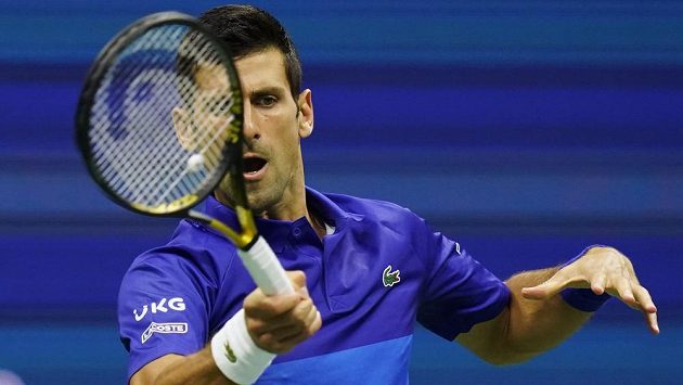 Novak Djokovič během zápasu prvního kola letošního US Open Novak Djokovič během zápasu prvního kola letošního US Open