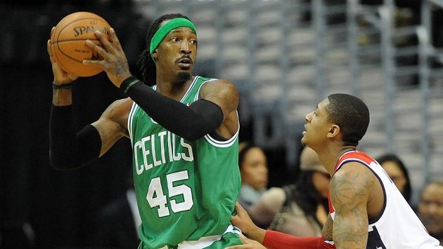 O výhře Celtics rozhodl Gerald Wallace košem necelé tři vteřiny před koncem prodloužení. O výhře Celtics rozhodl Gerald Wallace košem necelé tři vteřiny před koncem prodloužení.