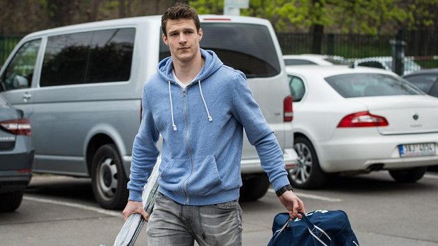 Útočník Dominik Kubalík přichází na sraz hokejové reprezentace. Útočník Dominik Kubalík přichází na sraz hokejové reprezentace.