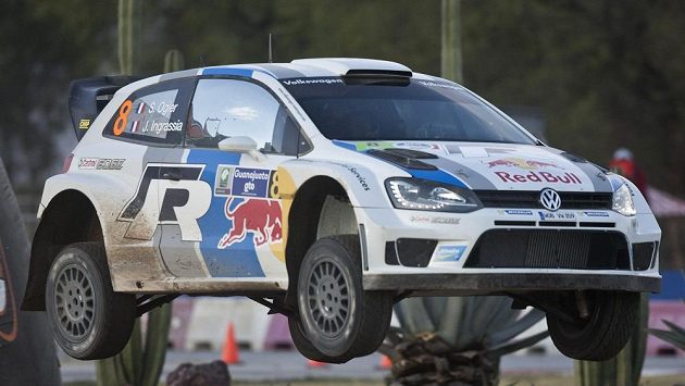 Sébastien Ogier ve druhé etapě mexické rallye. Sébastien Ogier ve druhé etapě mexické rallye.