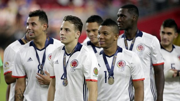 Fotbalisté USA s bronzovými medailemi z Copa America. Fotbalisté USA s bronzovými medailemi z Copa America.