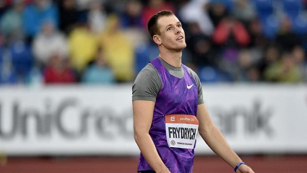 Oštěpař Petr Frydrych na atletickém mítinku Zlatá tretra 2015. Oštěpař Petr Frydrych na atletickém mítinku Zlatá tretra 2015.