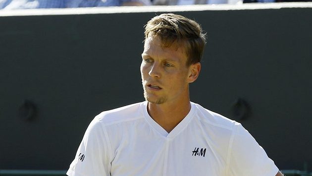 Tomáš Berdych byl na tiskové konferenci po porážce s Francouzem Simonem poradně zaskočen. Tomáš Berdych byl na tiskové konferenci po porážce s Francouzem Simonem poradně zaskočen.
