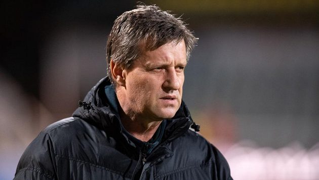 Trenér Příbrami Josef Csaplár na Julisce. Trenér Příbrami Josef Csaplár na Julisce.