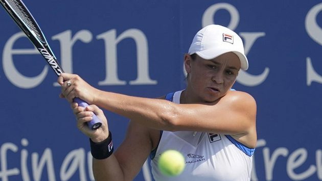 Světová jednička, australská tenistka Ashleigh Bartyová returnuje v utkání s Barborou Krejčíkovou na US Open. Světová jednička, australská tenistka Ashleigh Bartyová returnuje v utkání s Barborou Krejčíkovou na US Open.
