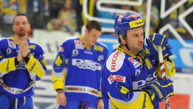 Pro zlínského Martina Hamrlíka (zcela vpravo) bylo finále zároveň posledním zápasem v kariéře. Pro zlínského Martina Hamrlíka (zcela vpravo) bylo finále zároveň posledním zápasem v kariéře.