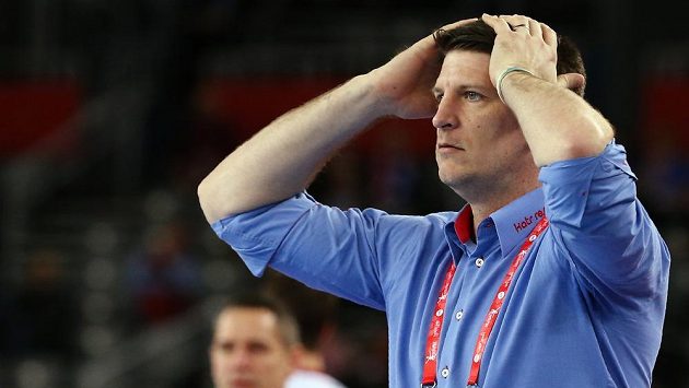 Trenér českých házenkářů Daniel Kubeš. Trenér českých házenkářů Daniel Kubeš.