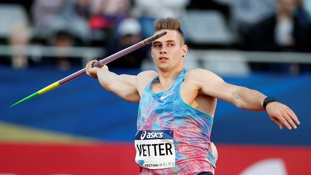 Německý oštěpař Johannes Vetter hodil na mítinku v Lucernu 94,44 m a zařadil se na 2. místo historických tabulek za rekordmana Jana Železného (98,48). Německý oštěpař Johannes Vetter hodil na mítinku v Lucernu 94,44 m a zařadil se na 2. místo historických tabulek za rekordmana Jana Železného (98,48).