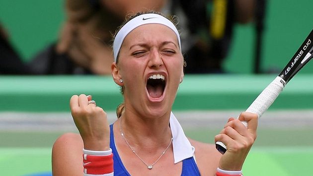 Petra Kvitová se raduje z vítězství nad Dánkou Caroline Wozniackou na olympijském turnaji v Riu. Petra Kvitová se raduje z vítězství nad Dánkou Caroline Wozniackou na olympijském turnaji v Riu.