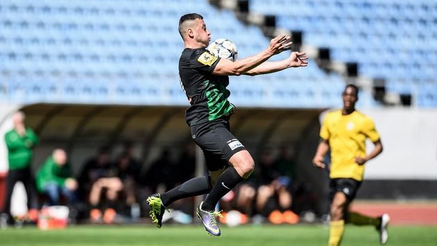Příbramský útočník Miroslav Slepička během utkání FNL. Příbramský útočník Miroslav Slepička během utkání FNL.