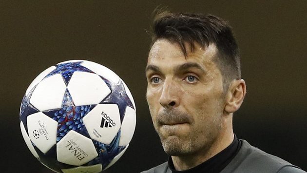 Brankář Gianluigi Buffon před finále Ligy mistrů s Realem Madrid. Brankář Gianluigi Buffon před finále Ligy mistrů s Realem Madrid.