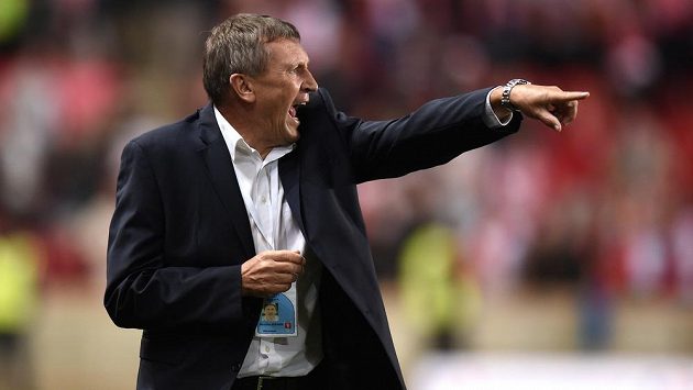 Trenér Slavie Miroslav Beránek byl z remízy rozladěný. Trenér Slavie Miroslav Beránek byl z remízy rozladěný.