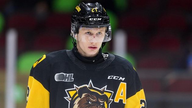 Český hokejista Jan Jeník ve službách týmu Hamilton Bulldogs v juniorské Ontario Hockey League. Český hokejista Jan Jeník ve službách týmu Hamilton Bulldogs v juniorské Ontario Hockey League.