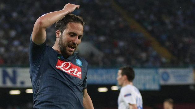 Útočník Neapole Gonzalo Higuaín. Útočník Neapole Gonzalo Higuaín.