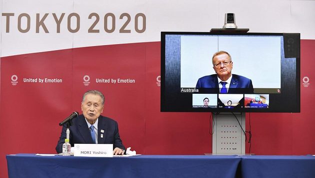 John Coates (vpravo) John Coates (vpravo)