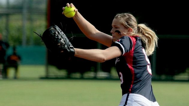 Softbalistka Veronika Pecková patří mezi elitní světové nadhazovačky. Softbalistka Veronika Pecková patří mezi elitní světové nadhazovačky.