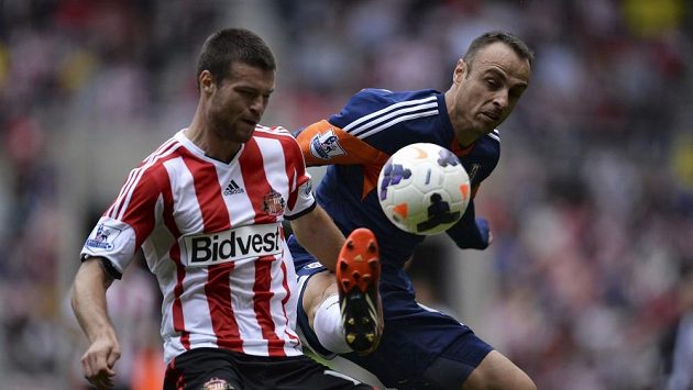 Ondřej Čelůstka (vlevo) v dresu Sunderlandu. Ondřej Čelůstka (vlevo) v dresu Sunderlandu.