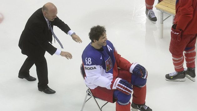 Jaromír Jágr pózuje v národním dresu, který už možná nikdy neobleče. Jaromír Jágr pózuje v národním dresu, který už možná nikdy neobleče.