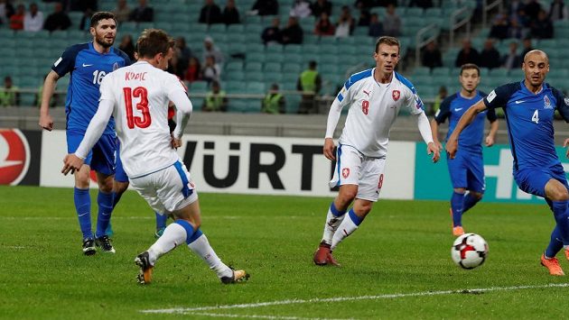 Jan Kopic otevírá skóre v utkání s Ázerbájdžánem. Jan Kopic otevírá skóre v utkání s Ázerbájdžánem.