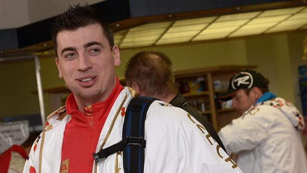 Hokejový obránce Tomáš Kaberle se rozhodl ukončit kariéru. Hokejový obránce Tomáš Kaberle se rozhodl ukončit kariéru.