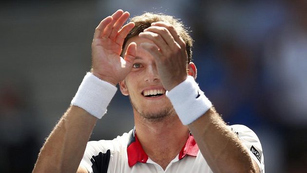 Španěl Pablo Carreňo Busta se raduje z postupu do semifinále US Open. Španěl Pablo Carreňo Busta se raduje z postupu do semifinále US Open.