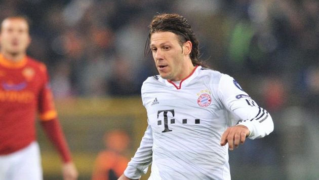 Obránce Martín Demichelis ještě v dresu Bayernu. Obránce Martín Demichelis ještě v dresu Bayernu.
