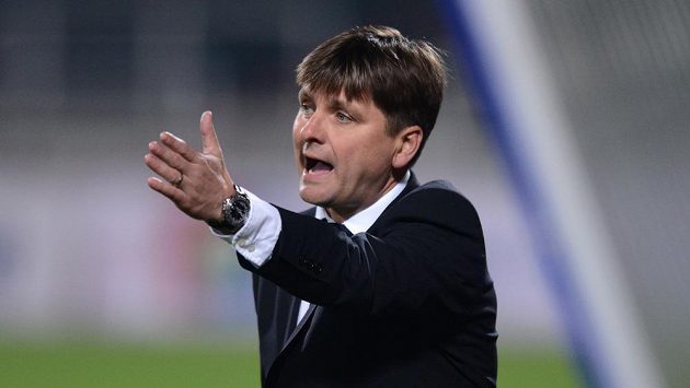 Trenér Viktorie Plzeň Dušan Uhrin Trenér Viktorie Plzeň Dušan Uhrin