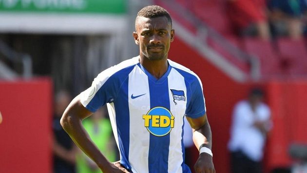 Salomon Kalou v dresu Herthy. Salomon Kalou v dresu Herthy.