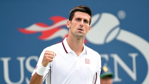 Srb Novak Djokovič se takhle radoval z postupu do osmifinále US Open. Srb Novak Djokovič se takhle radoval z postupu do osmifinále US Open.