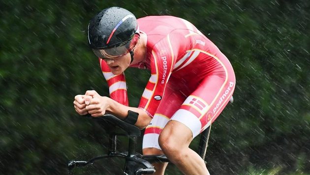 Dánský cyklista Mathias Norsgaard v akci na světovém šampionátu v cyklistice v Yorkshire. Dánský cyklista Mathias Norsgaard v akci na světovém šampionátu v cyklistice v Yorkshire.