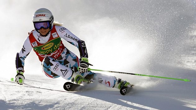 Rakouská sjezdařka Eva-Maria Bremová má po sezóně. Rakouská sjezdařka Eva-Maria Bremová má po sezóně.